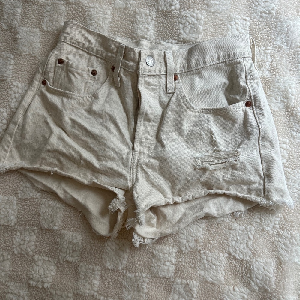 501 Levi shorts